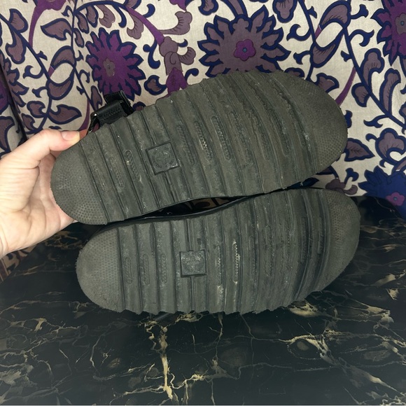 RARE Dr. Martens x Lazy Oaf Vegan Heart Sandal - Picture 6 of 8